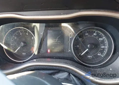 2014 Jeep Cherokee Latitude из США, поврежденный, VIN 1C4PJMCB8EW153536